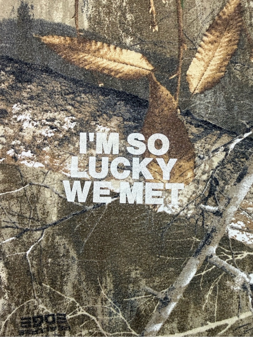 Realtree | "I'm So Lucky We Met" Camo Long Sleeve Shirt | Green | Size Large - Picture 4 of 9